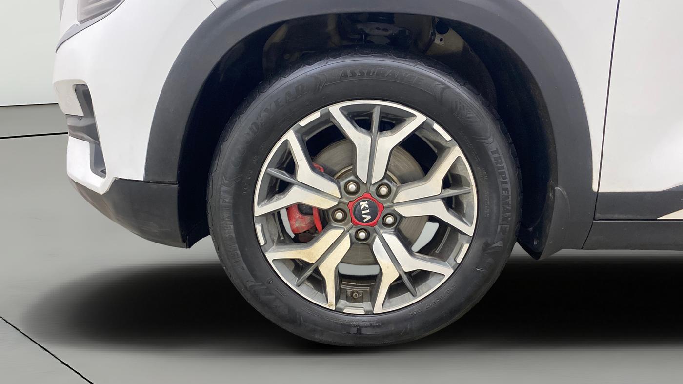2020 KIA SELTOS GTX PLUS AT 1.5 DIESEL, Diesel, Automatic, 1,00,153 km, Left Front Wheel