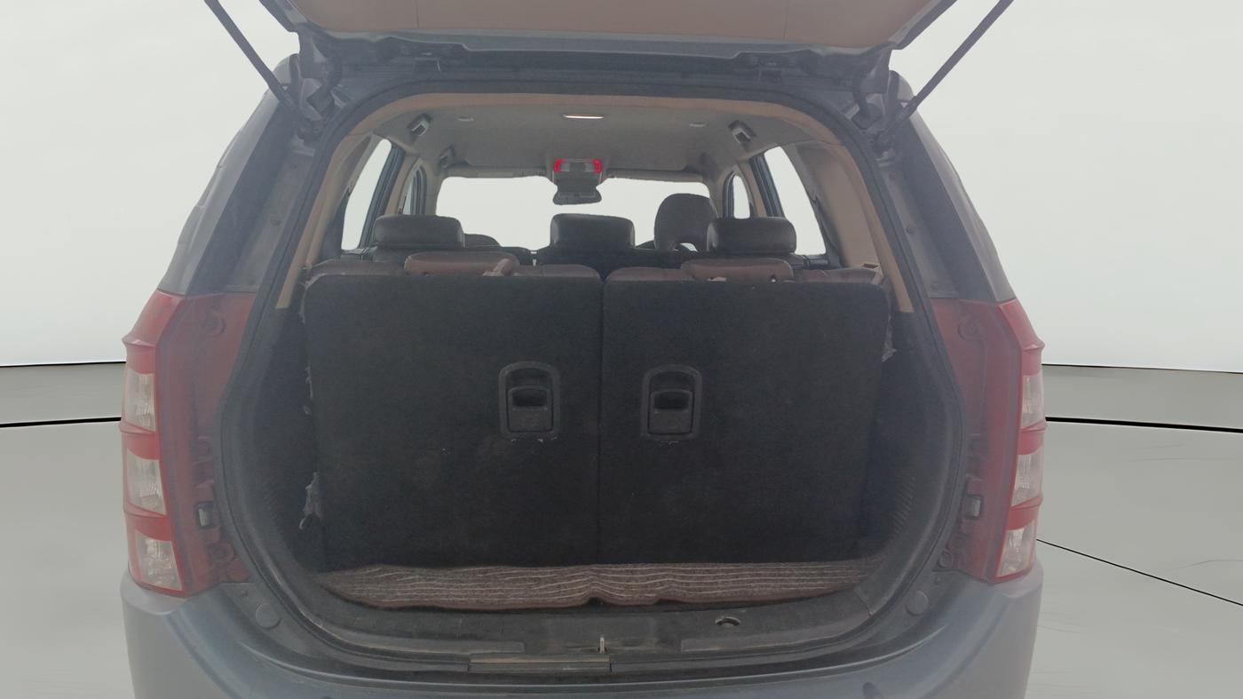 2014 Mahindra XUV500 W8, Diesel, Manual, 92,798 km, Boot Open Zoomed View