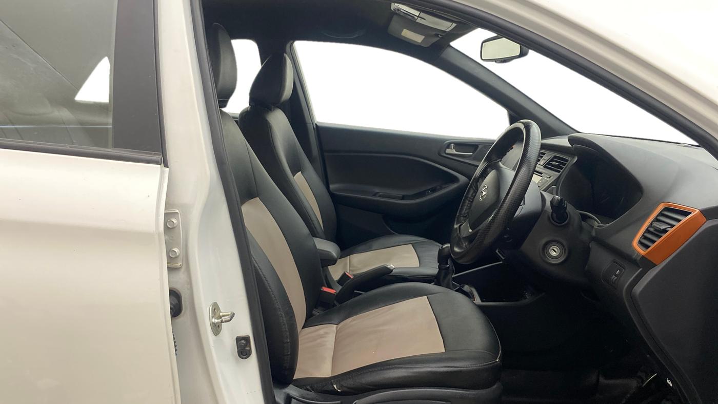 2017 Hyundai i20 Active 1.2 S, Petrol, Manual, 34,189 km, Right Side Front Door Cabin