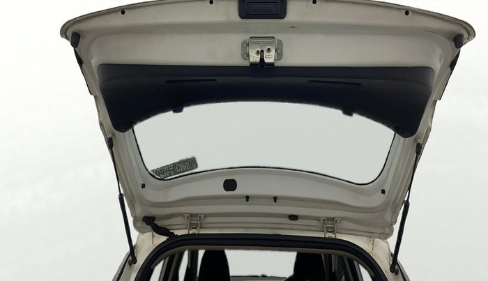 2016 Hyundai Elite i20 SPORTZ 1.2, Petrol, Manual, 49,882 km, Boot Door Open