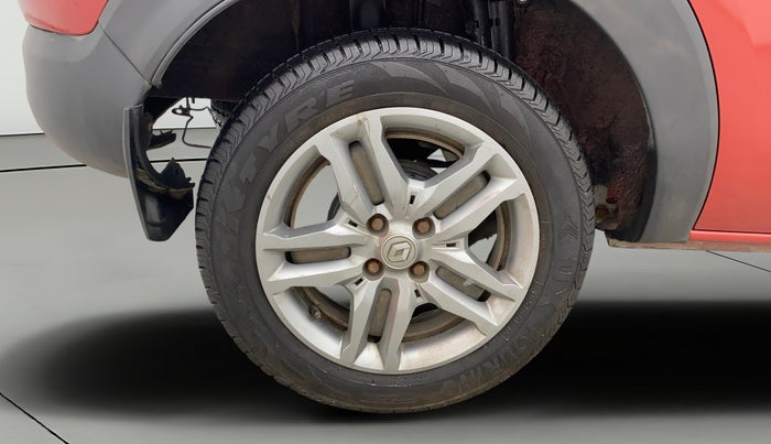 2020 Renault TRIBER RXZ AMT, Petrol, Automatic, 29,884 km, Right Rear Wheel