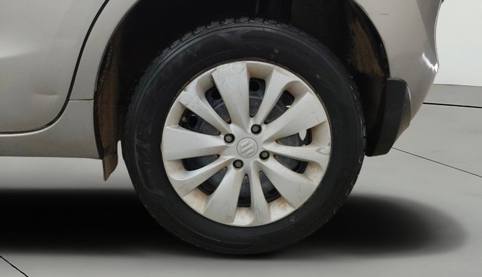 2017 Maruti Baleno DELTA DIESEL 1.3, Diesel, Manual, 49,954 km, Left Rear Wheel