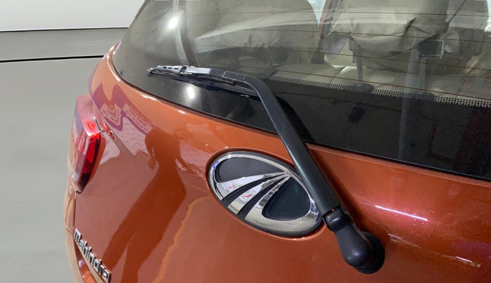 2017 Mahindra Kuv100 K6 6 STR, Petrol, Manual, 27,723 km, Rear Wiper