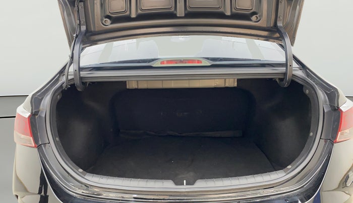 2022 Hyundai Verna SX (O)1.5 VTVT, Petrol, Manual, 36,787 km, Boot Open Zoomed View