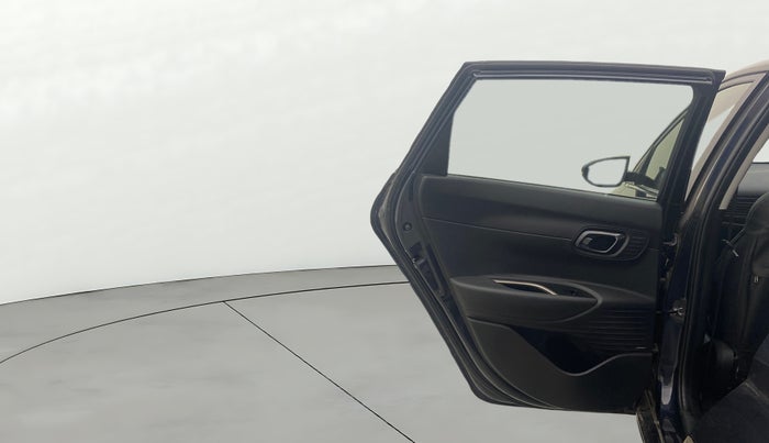 2023 Hyundai NEW I20 ASTA (O) 1.2 MT, Petrol, Manual, 13,901 km, LHS Rear Door