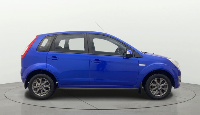 2015 Ford Figo TITANIUM 1.2 PETROL, Petrol, Manual, 62,338 km, Right Side View
