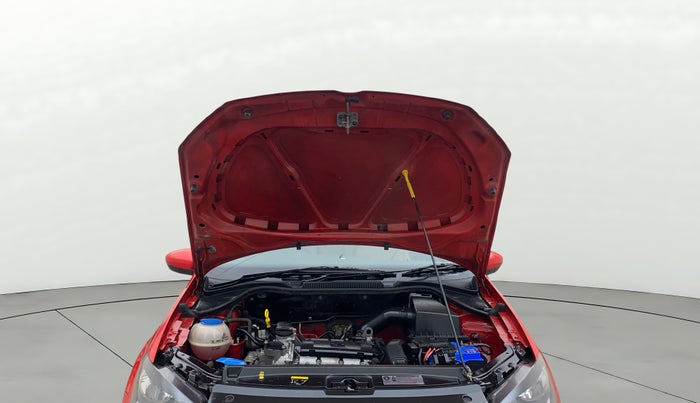 2016 Volkswagen Polo COMFORTLINE 1.2L, Petrol, Manual, 29,546 km, Open Bonet