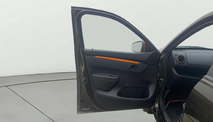 2019 Renault Kwid CLIMBER 1.0 AMT, Petrol, Automatic, 33,204 km, LHS Front Door