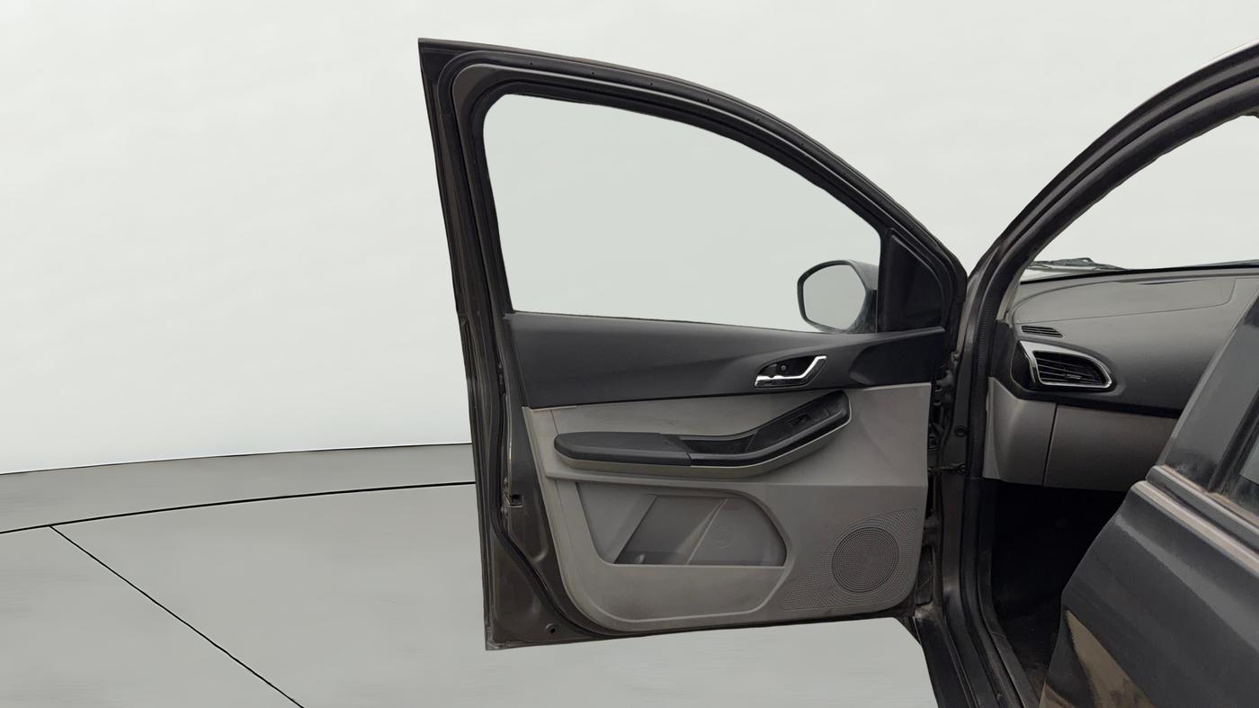 2020 Tata Tiago XZA PLUS PETROL, Petrol, Automatic, 47,137 km, LHS Front Door
