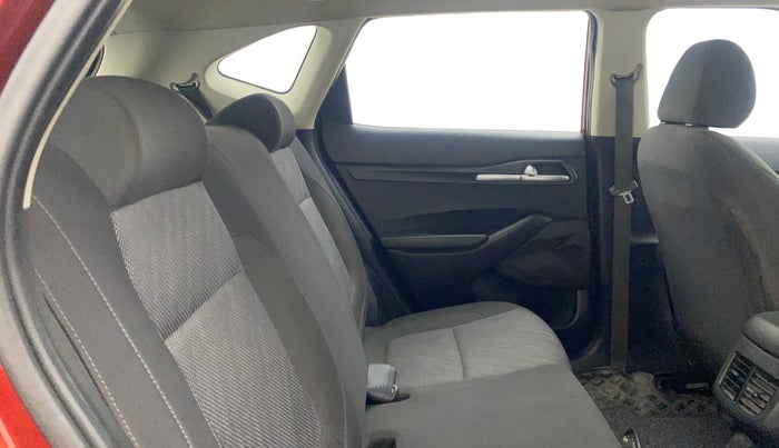 2019 KIA SELTOS HTK 1.5 PETROL, Petrol, Manual, 1,21,642 km, Right Side Rear Door Cabin