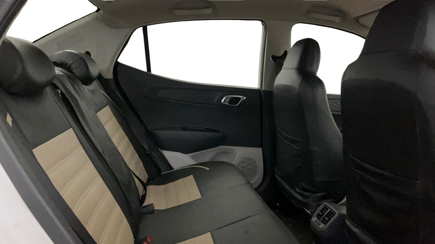 2021 Hyundai AURA SX PLUS 1.2 AMT, Petrol, Automatic, 27,227 km, Right Side Rear Door Cabin