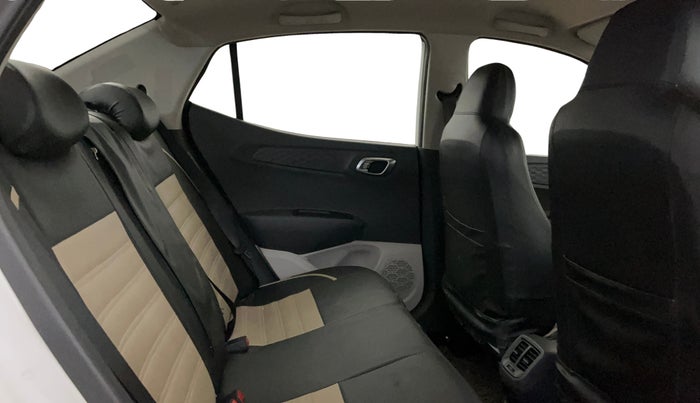 2021 Hyundai AURA SX PLUS 1.2 AMT, Petrol, Automatic, 27,227 km, Right Side Rear Door Cabin