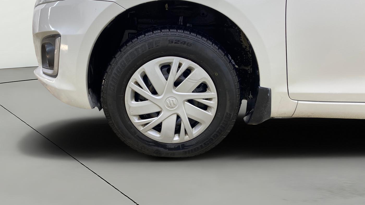 2017 Maruti Swift VDI, Diesel, Manual, 83,135 km, Left Front Wheel