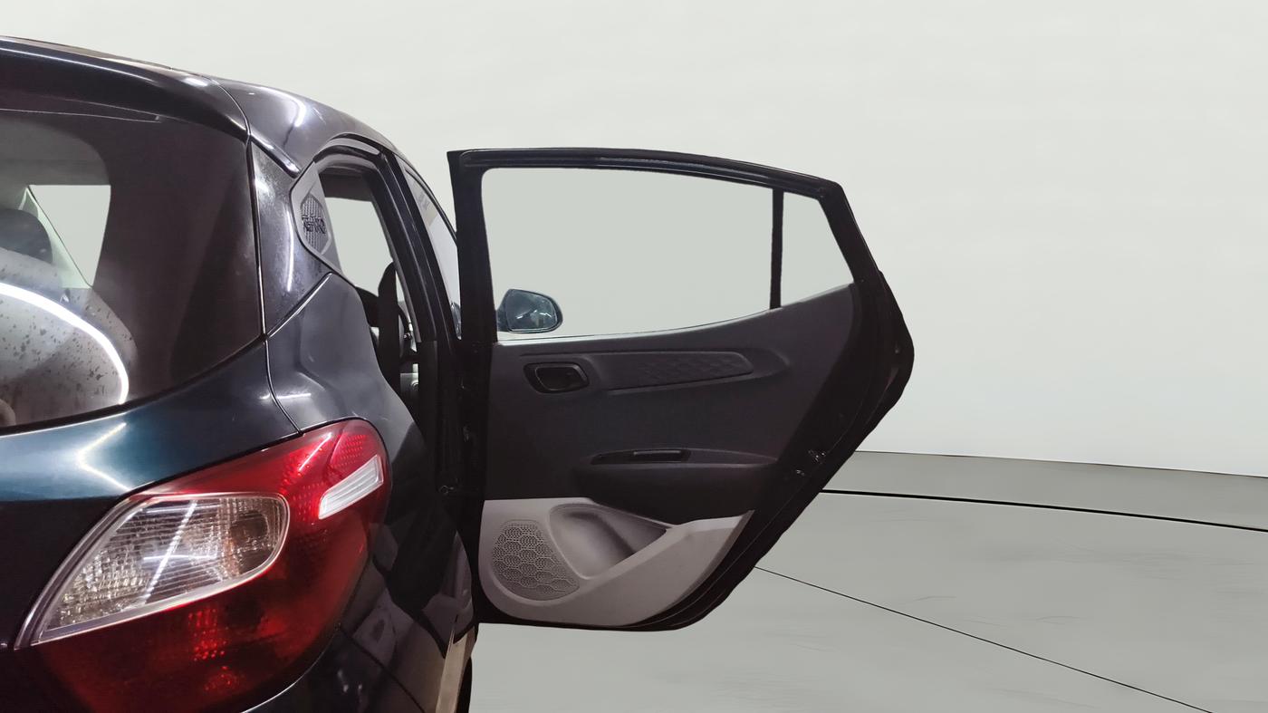 2022 Hyundai GRAND I10 NIOS MAGNA 1.2 KAPPA VTVT, Petrol, Manual, 28,698 km, RHS Rear Door