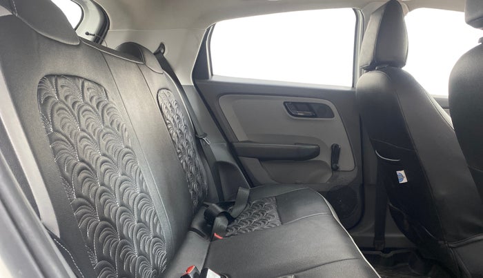 2021 Tata ALTROZ XE PETROL, Petrol, Manual, 32,631 km, Right Side Rear Door Cabin