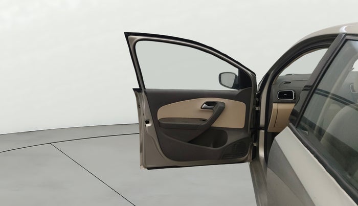 2013 Volkswagen Vento HIGHLINE 1.6 MPI, Petrol, Manual, 38,977 km, LHS Front Door