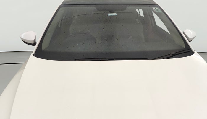 2017 Skoda Superb L&K 1.8 TSI AT, Petrol, Automatic, 91,341 km, Front Windshield