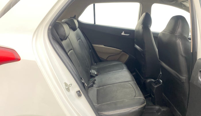 2017 Hyundai Grand i10 ASTA 1.2 KAPPA VTVT, Petrol, Manual, 61,468 km, Right Side Rear Door Cabin