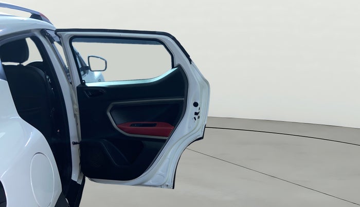 2022 Renault Kiger RXZ MT, Petrol, Manual, 28,173 km, RHS Rear Door