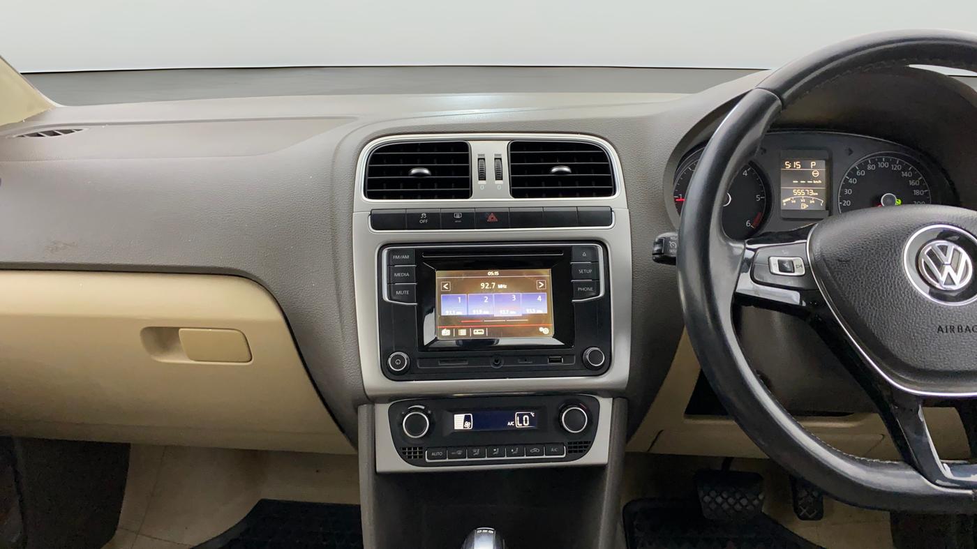 2016 Volkswagen Vento HIGHLINE 1.5 AT, Diesel, Automatic, 55,573 km, Air Conditioner