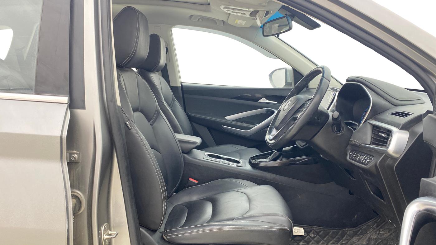 2019 MG HECTOR SHARP 1.5 DCT PETROL, Petrol, Automatic, 84,452 km, Right Side Front Door Cabin