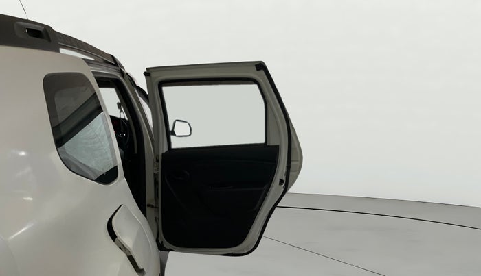 2021 Renault Duster RXS 1.5 PETROL MT, Petrol, Manual, 52,200 km, RHS Rear Door