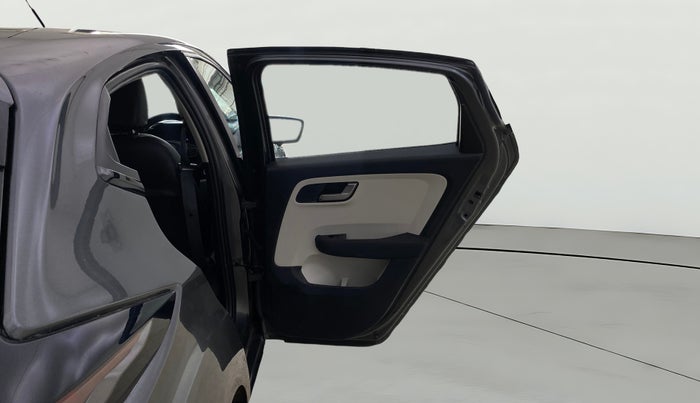 2023 Tata ALTROZ XZ CNG, CNG, Manual, 52,836 km, RHS Rear Door