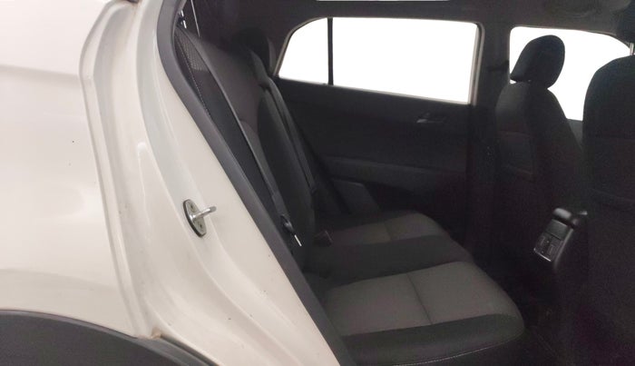 2016 Hyundai Creta S 1.6 PETROL, Petrol, Manual, 36,363 km, Right Side Rear Door Cabin