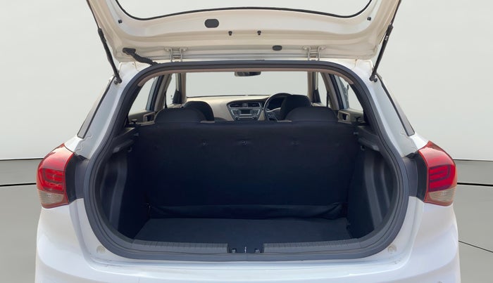 2019 Hyundai Elite i20 MAGNA PLUS 1.2, Petrol, Manual, 36,468 km, Boot Open Zoomed View