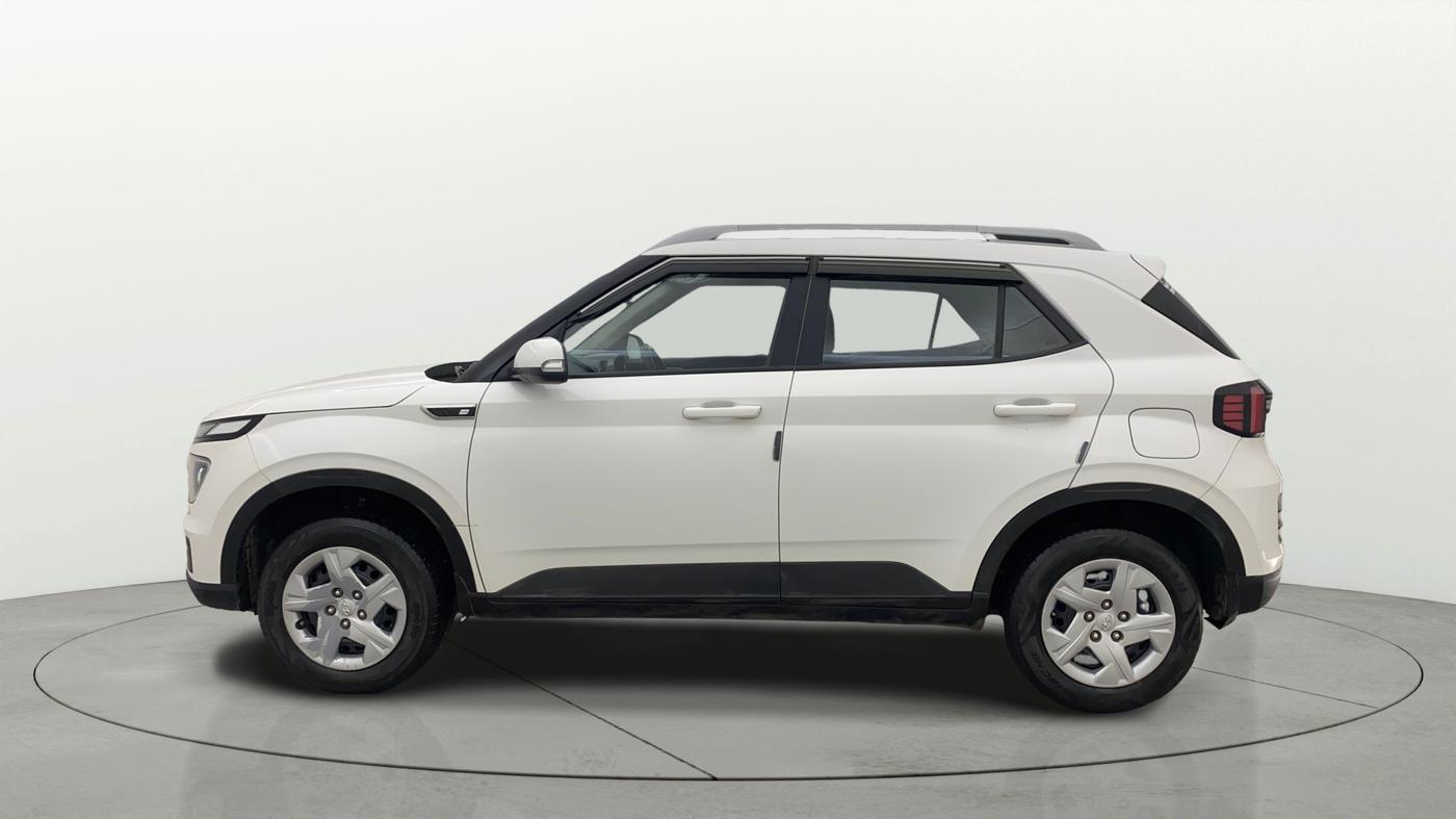 2022 Hyundai VENUE S(O) 1.2, Petrol, Manual, 24,974 km, Left Side