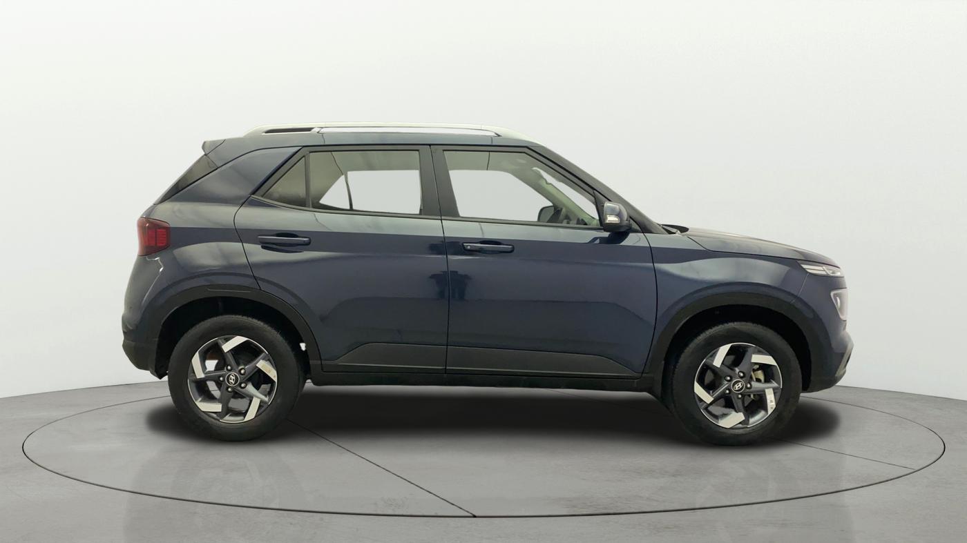 2022 Hyundai VENUE SX 1.0 TURBO, Petrol, Manual, 20,467 km, Right Side View