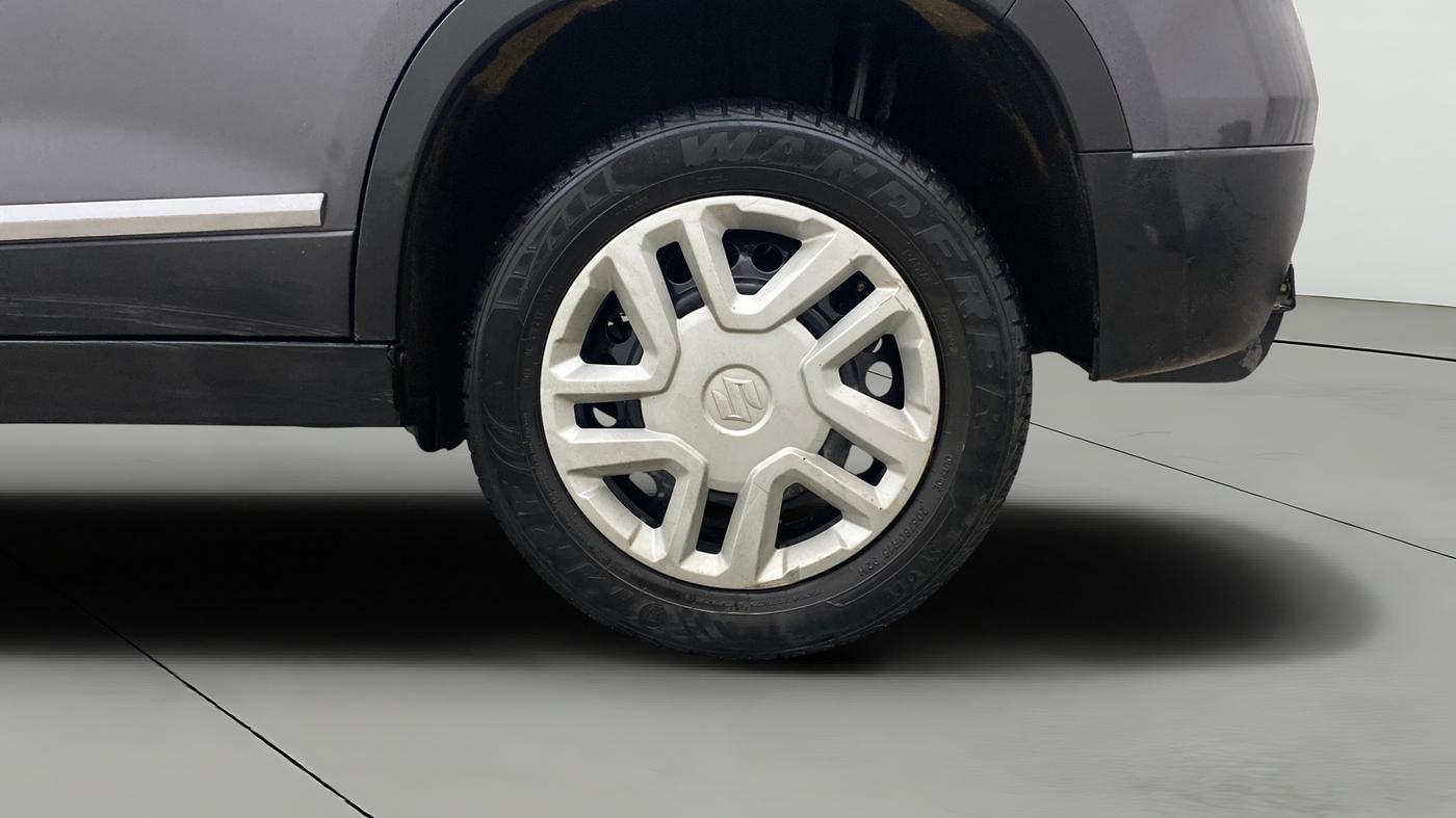2019 Maruti Vitara Brezza VDI, Diesel, Manual, 33,533 km, Left Rear Wheel