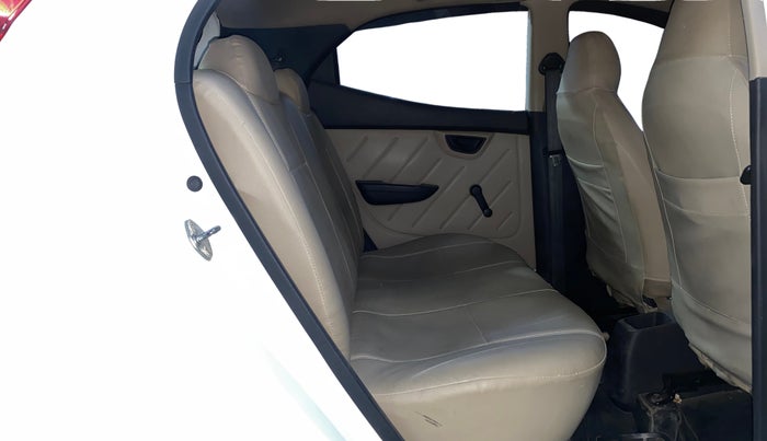 2018 Hyundai Eon D-LITE+, Petrol, Manual, 57,217 km, Right Side Rear Door Cabin