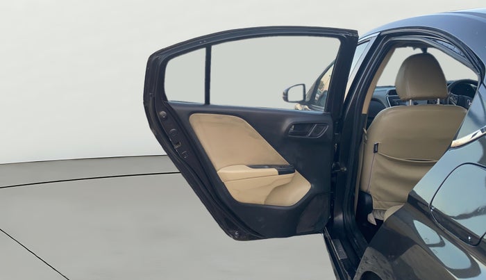 2016 Honda City 1.5L I-VTEC SV, CNG, Manual, 1,48,308 km, LHS Rear Door