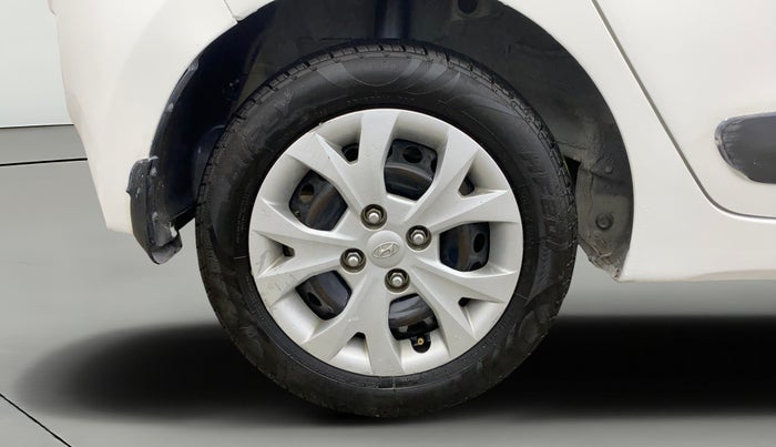 2015 Hyundai Grand i10 SPORTZ 1.2 KAPPA VTVT, Petrol, Manual, 61,047 km, Right Rear Wheel