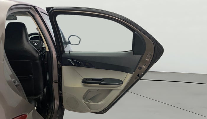 2016 Tata Tiago XT PETROL, Petrol, Manual, 71,957 km, RHS Rear Door