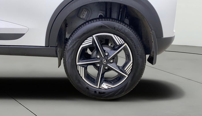 2025 Tata NEXON CREATIVE PLUS S 1.2 REVOTRON 6 AMT, Petrol, Automatic, 1,261 km, Left Rear Wheel