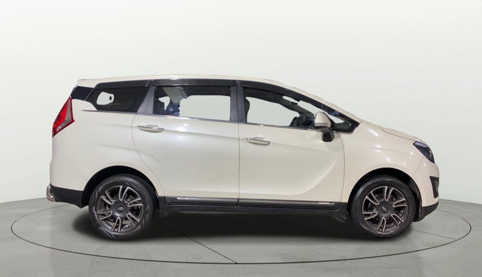 2020 Mahindra MARAZZO M 6 + 8 STR, Diesel, Manual, 87,670 km, Right Side View