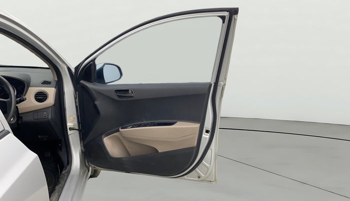 2017 Hyundai Grand i10 MAGNA 1.2 KAPPA VTVT, Petrol, Manual, 79,381 km, RHS Front Door