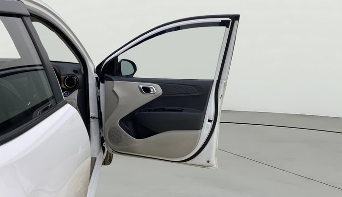 2023 Hyundai AURA SX 1.2, Petrol, Manual, 18,982 km, RHS Front Door