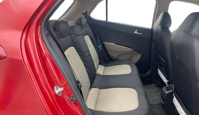 2017 Hyundai Grand i10 SPORTZ (O) 1.2 KAPPA VTVT, Petrol, Manual, 52,649 km, Right Side Rear Door Cabin