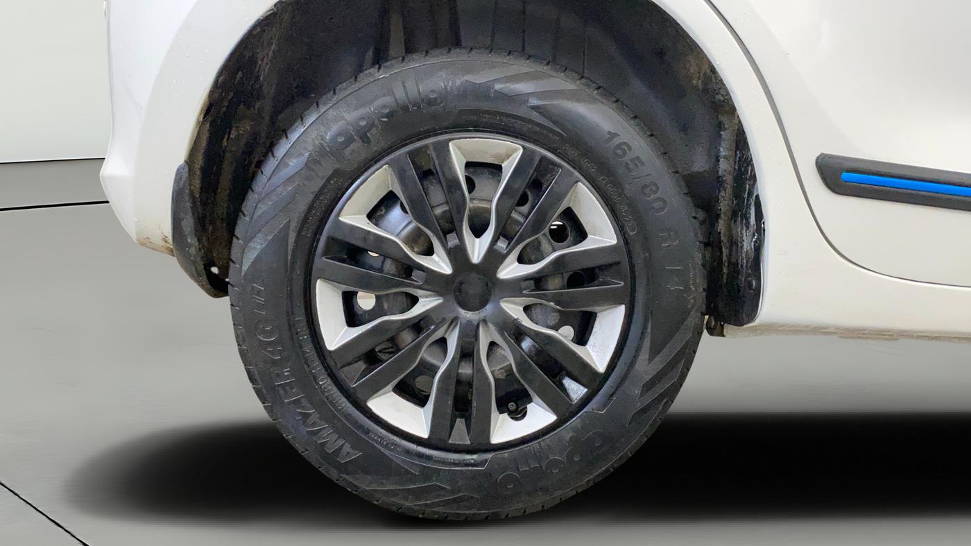 2020 Maruti Swift VXI, Petrol, Manual, 69,344 km, Right Rear Wheel