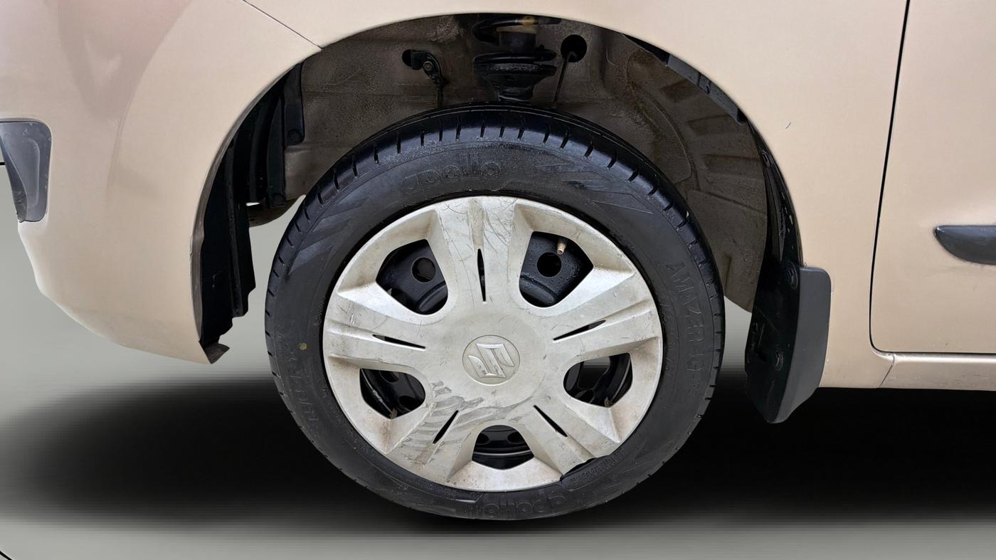2016 Maruti Wagon R 1.0 VXI (O) AMT, Petrol, Automatic, 52,231 km, Left Front Wheel