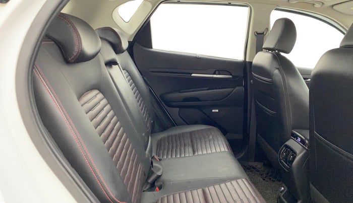 2022 KIA SONET GTX PLUS 1.0 DCT, Petrol, Automatic, 44,337 km, Right Side Rear Door Cabin