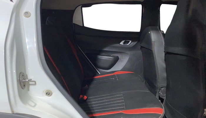 2022 Renault Kwid CLIMBER MT 1.0, Petrol, Manual, 16,332 km, Right Side Rear Door Cabin