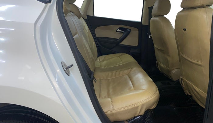 2015 Volkswagen Polo HIGHLINE1.2L, Petrol, Manual, 51,135 km, Right Side Rear Door Cabin