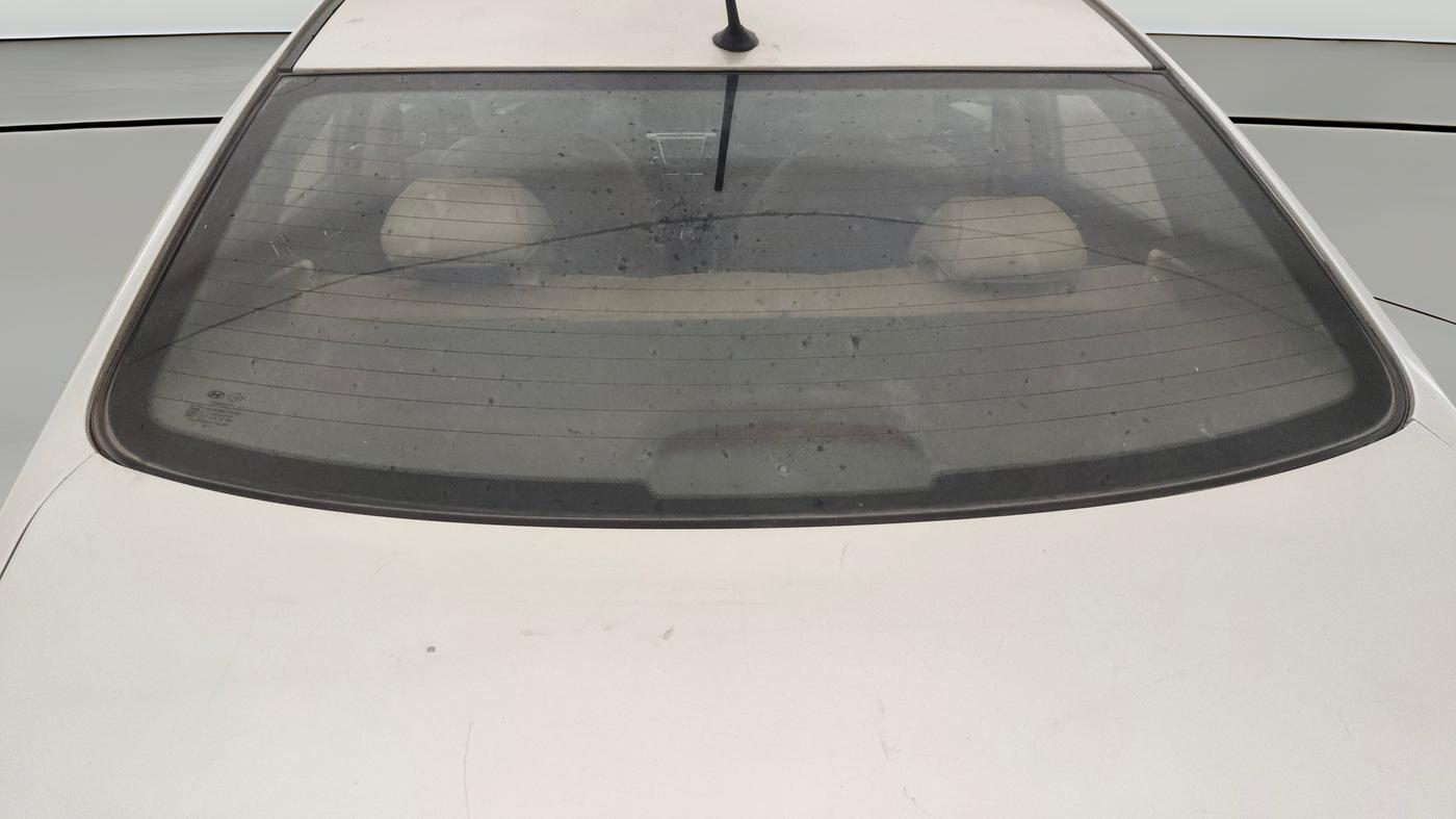 2013 Hyundai Verna FLUIDIC 1.6 VTVT SX OPT AT, Petrol, Automatic, 80,095 km, Rear Windshield