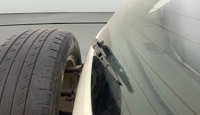 2014 Ford Ecosport TITANIUM 1.5L DIESEL, Diesel, Manual, 1,18,840 km, Rear Wiper