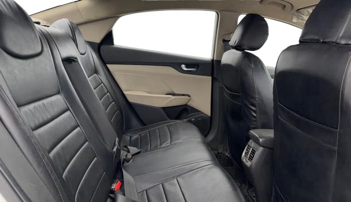2019 Hyundai Verna 1.6 VTVT SX, Petrol, Manual, 78,350 km, Right Side Rear Door Cabin