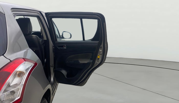 2015 Maruti Swift ZDI, Diesel, Manual, 1,49,958 km, RHS Rear Door